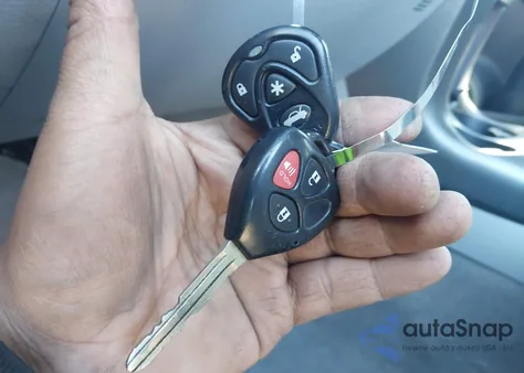 2011 Toyota Rav4 z USA, uszkodzony, nr VIN 2T3ZF4DV2BW094111